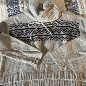 Cropped gray and blue loose turtle neck sweater